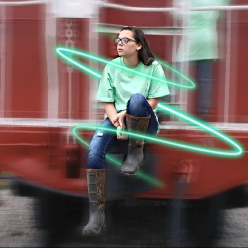 Meet your Posher, Kayla